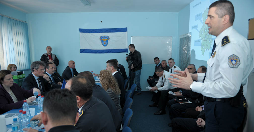 Head of EULEX Mission visits Kosovo Police in Mitrovica